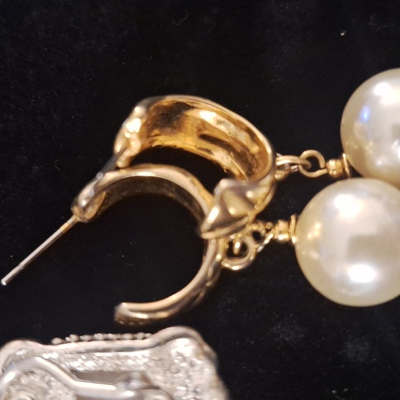 Elegant Mother of Pearl Silver and Gold Pearl Earrings Set - Picture 6 of 8